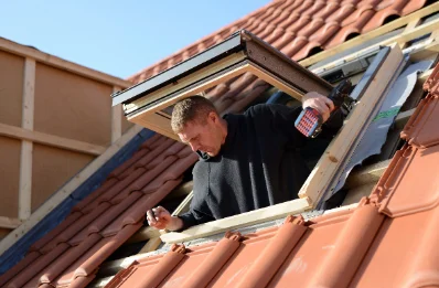 Pose de fenêtres de toit Velux à Lacadée